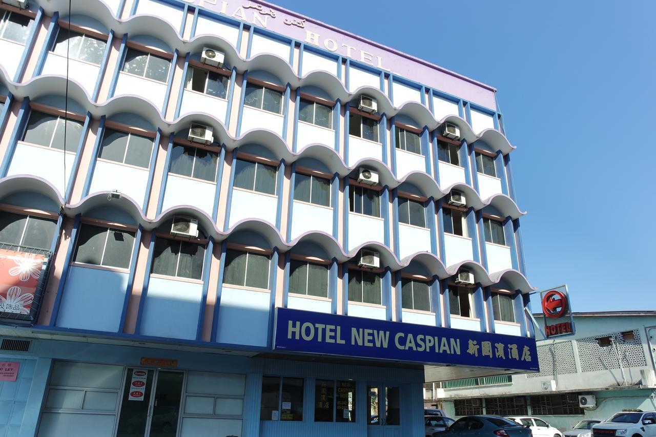 New Caspian Hotel *